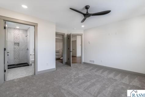 309 Pinehurst Drive Mankato MN 56001