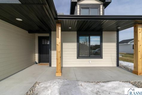309 Pinehurst Drive Mankato MN 56001