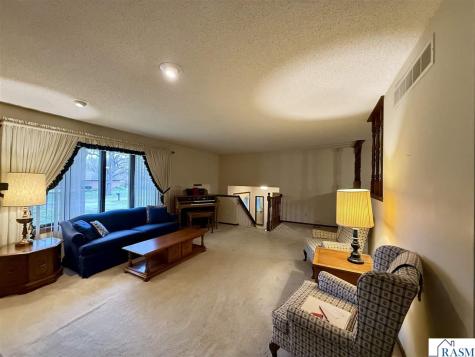52387 Acorn Avenue North Mankato MN 56003