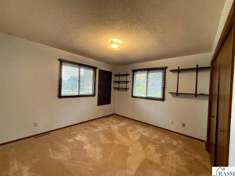 52387 Acorn Avenue North Mankato MN 56003