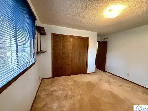 52387 Acorn Avenue North Mankato MN 56003