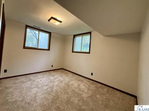 52387 Acorn Avenue North Mankato MN 56003