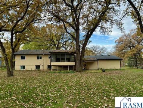 52387 Acorn Avenue North Mankato MN 56003