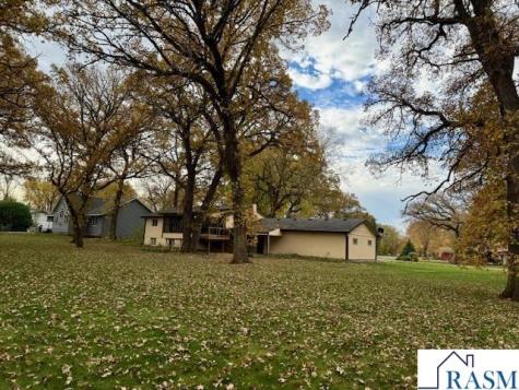 52387 Acorn Avenue North Mankato MN 56003