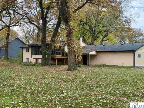 52387 Acorn Avenue North Mankato MN 56003