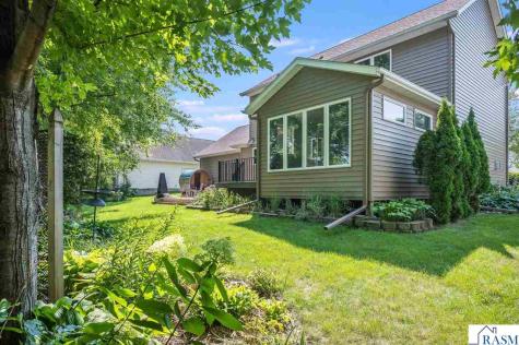 47 Eagle Ridge Trail North Mankato MN 56003