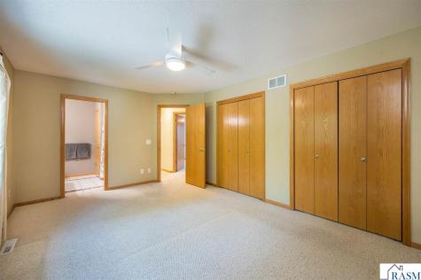 47 Eagle Ridge Trail North Mankato MN 56003
