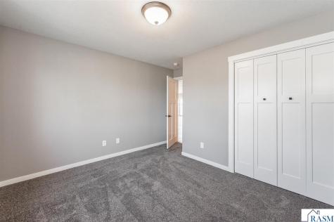 121 Copper Village Circle Mankato MN 56001