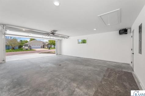 121 Copper Village Circle Mankato MN 56001