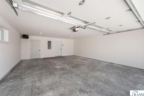 121 Copper Village Circle Mankato MN 56001
