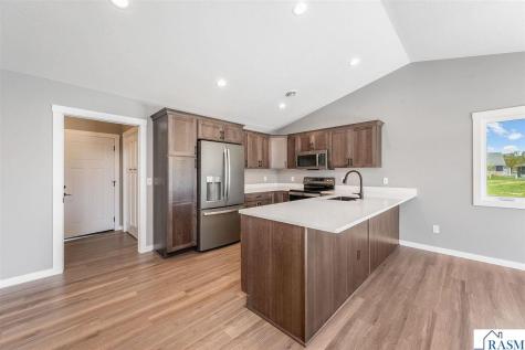 121 Copper Village Circle Mankato MN 56001