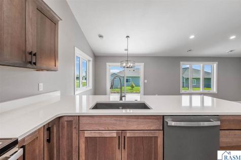 121 Copper Village Circle Mankato MN 56001