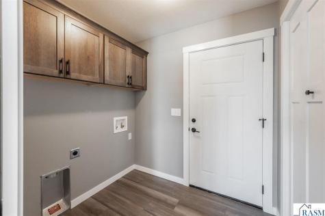 121 Copper Village Circle Mankato MN 56001
