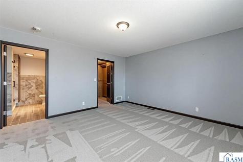 277 Red Ridge Road Good Thunder MN 56037