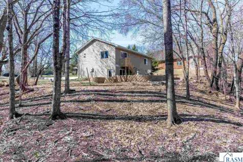 277 Red Ridge Road Good Thunder MN 56037