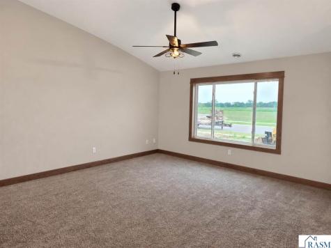 316 Falcon Run Eagle Lake MN 56024-1229
