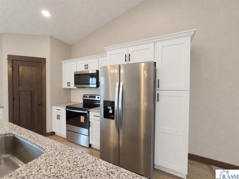 316 Falcon Run Eagle Lake MN 56024-1229