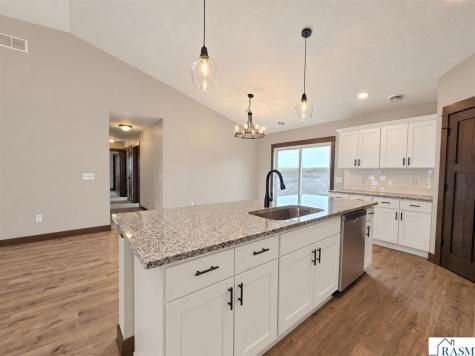 316 Falcon Run Eagle Lake MN 56024-1229