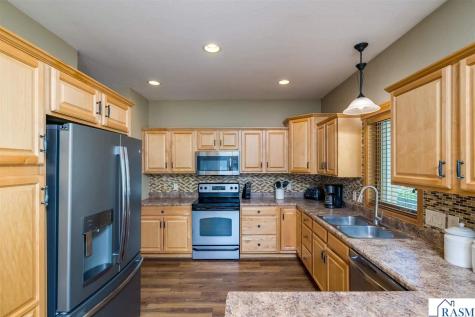 113 Cheetah Lane Mankato MN 56001