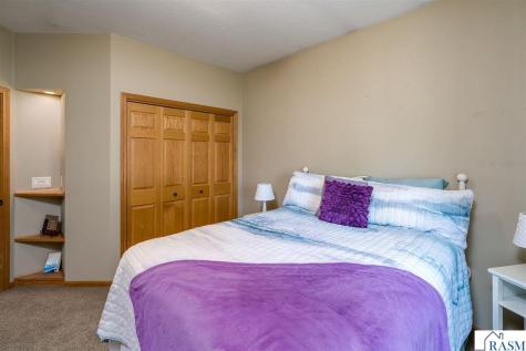 113 Cheetah Lane Mankato MN 56001