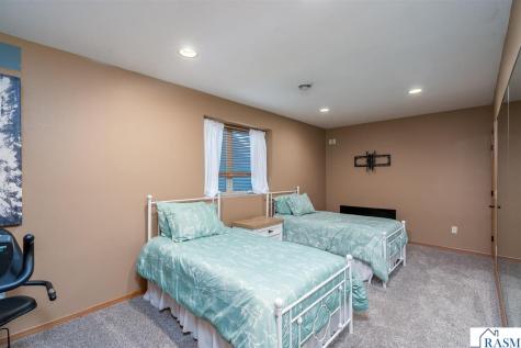 113 Cheetah Lane Mankato MN 56001