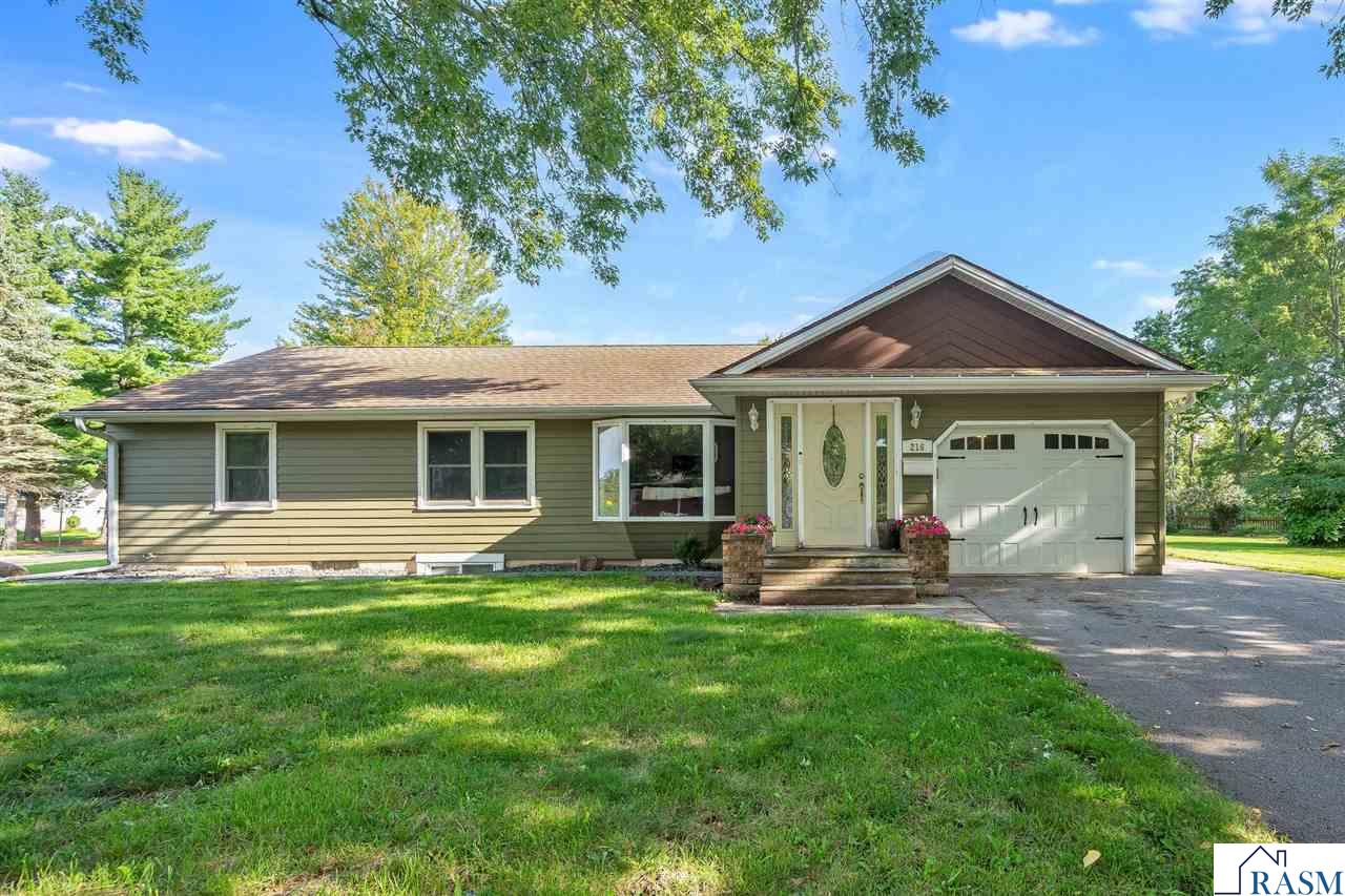 216 Haynes Street Mankato MN 56001