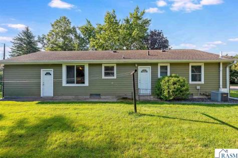 216 Haynes Street Mankato MN 56001
