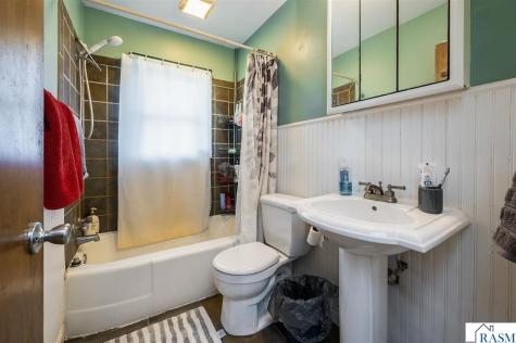 216 Haynes Street Mankato MN 56001