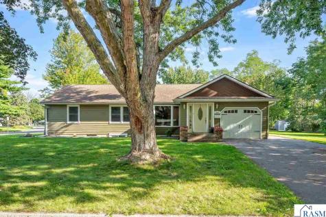 216 Haynes Street Mankato MN 56001