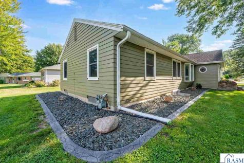 216 Haynes Street Mankato MN 56001