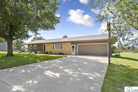 127 Woodcrest Terrace Le Sueur MN 56058