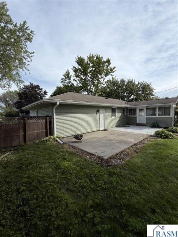 145 Rita Road Mankato MN 56001