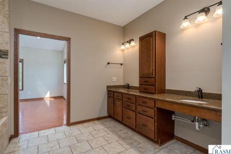 47204 Jason Adam Court Elysian MN 56028