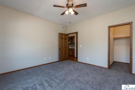 47204 Jason Adam Court Elysian MN 56028