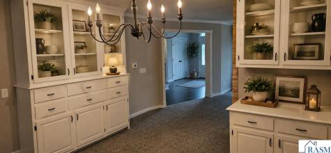 64 Skyline Drive Mankato MN 56001