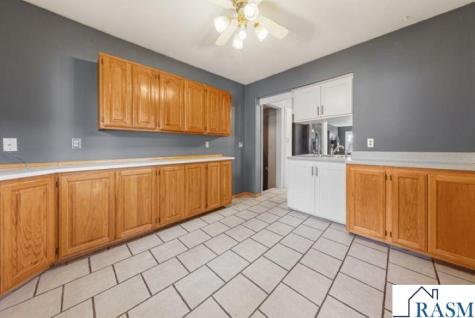 128 Rose Street Mankato MN 56001