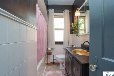 115 Hinckley Street Mankato MN 56001