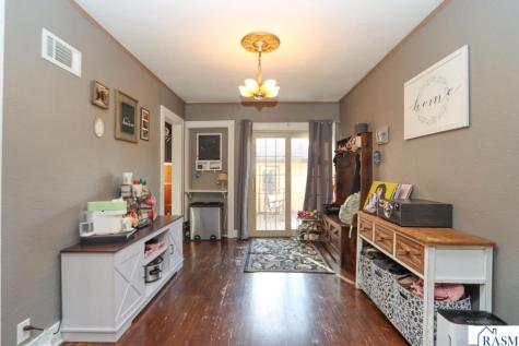 115 Hinckley Street Mankato MN 56001