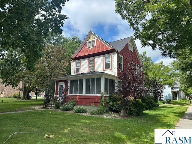 702 S 3rd Street St. Peter MN 56082