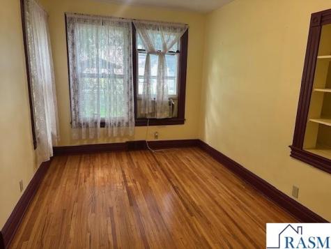 702 S 3rd Street St. Peter MN 56082