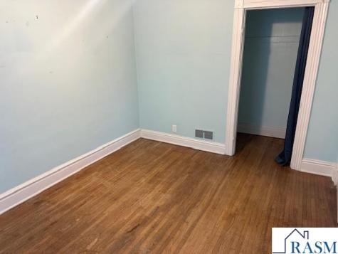 702 S 3rd Street St. Peter MN 56082