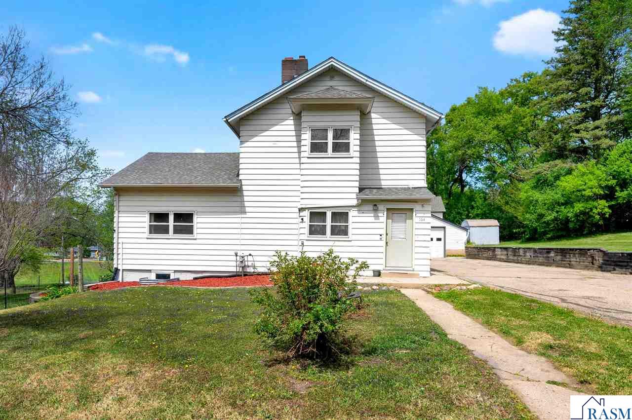 104 NE Frank Avenue Elysian MN 56028