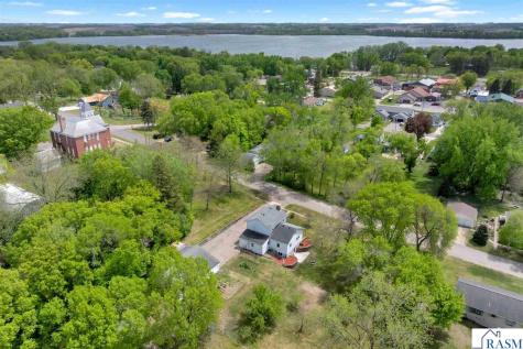 104 NE Frank Avenue Elysian MN 56028