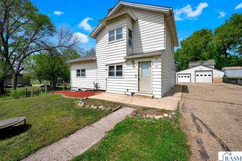 104 NE Frank Avenue Elysian MN 56028
