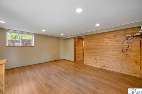 104 NE Frank Avenue Elysian MN 56028