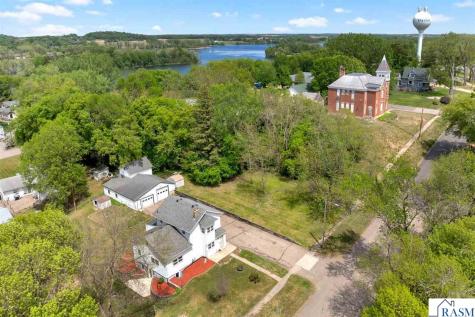 104 NE Frank Avenue Elysian MN 56028