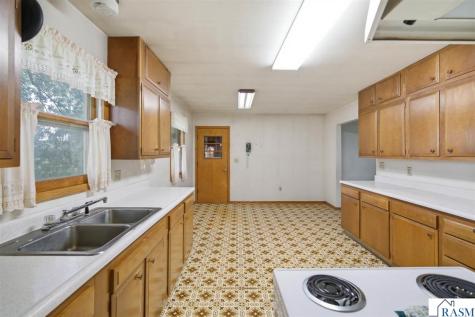 14771 295th Avenue Waseca MN 56093
