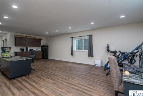 101 Skylark Drive Mankato MN 56001