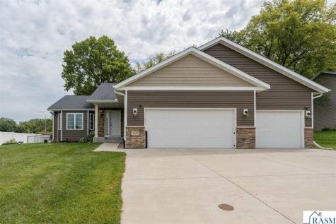 101 Skylark Drive Mankato MN 56001