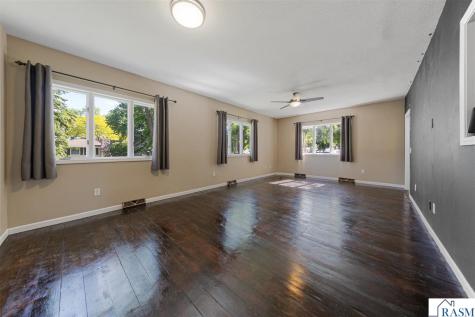 108 NW 1st Avenue Mapleton MN 56065